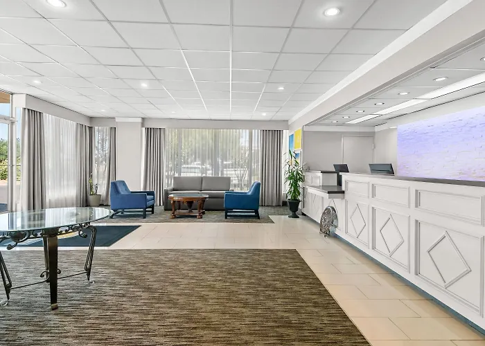 Days Inn By Wyndham Hillsboro Tx