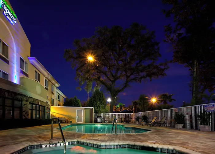 Holiday Inn Express Hotel & Suites Jacksonville-Blount Island By Ihg