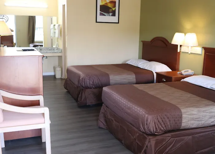 Woodstream Inn