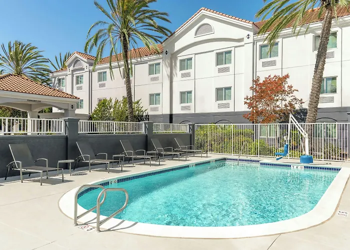 Fairfield Inn & Suites By Marriott San Francisco San Carlos