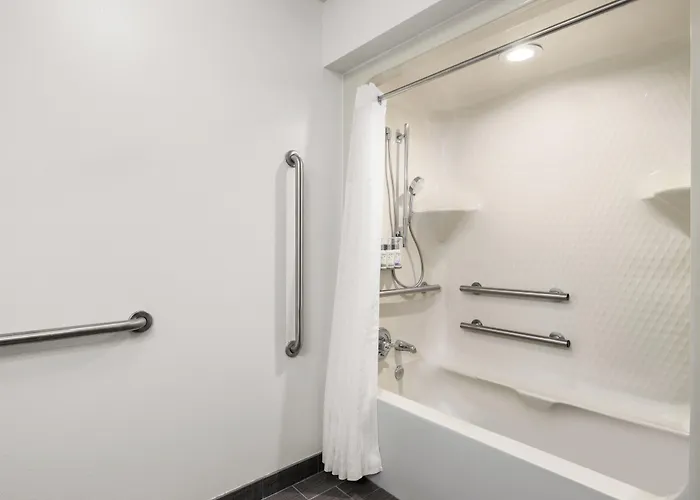 Garner Hotel Greenville East By Ihg