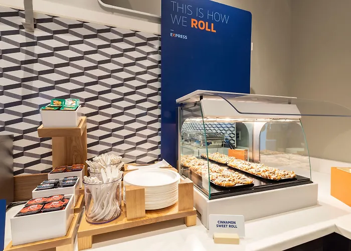 Holiday Inn Express Atlanta Airport-College Park By Ihg
