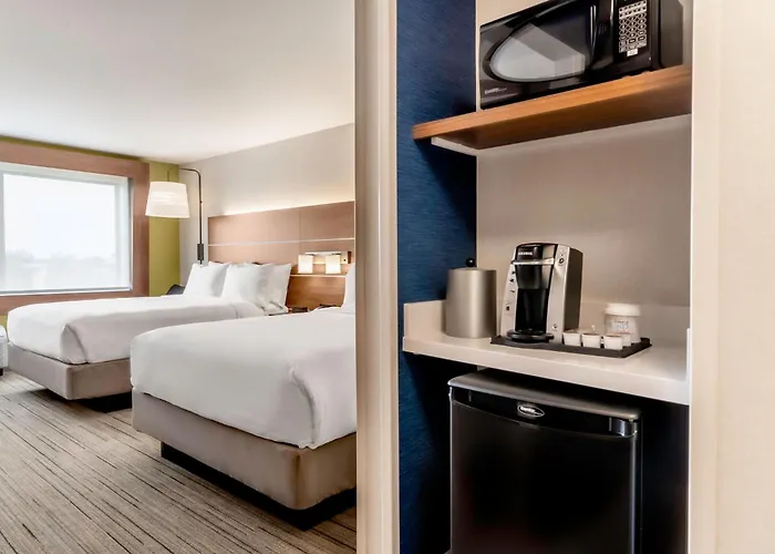 Holiday Inn Express & Suites - Milwaukee West Allis By Ihg