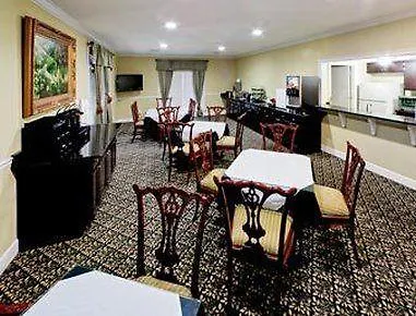 Hawthorn Suites By Wyndham Brunswick