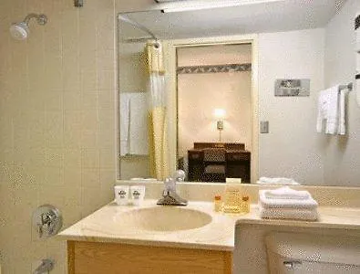 Days Inn Wauwatosa/Milwaukee