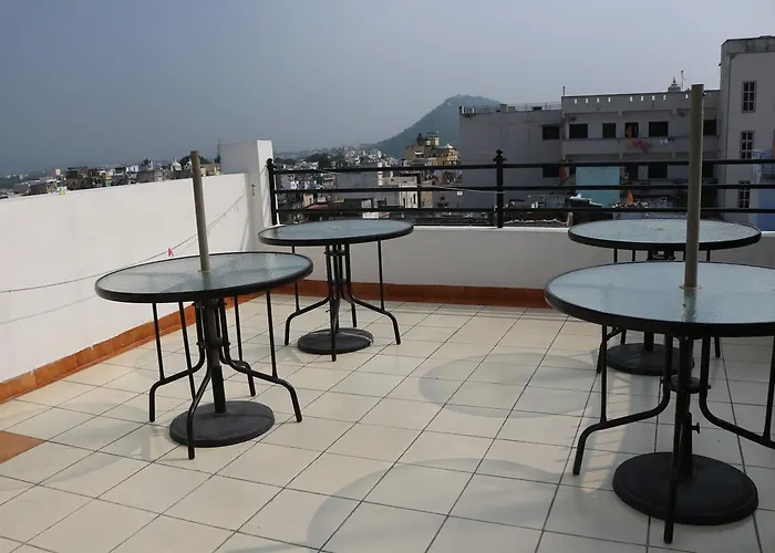 Udaipur Cheap Hotels