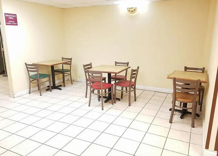 American Inn Evansville East
