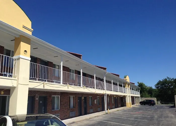 Days Inn By Wyndham Liberty/Ne Kansas City