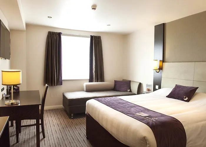 Premier Inn Dundee Centre