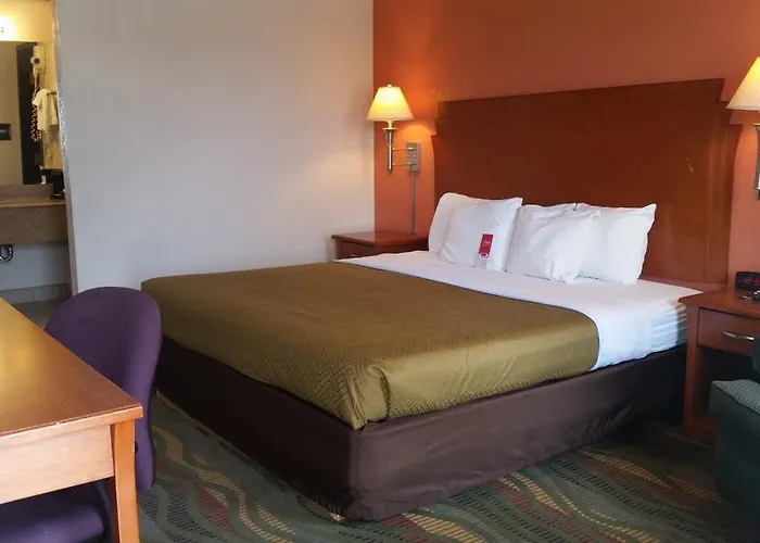 Econo Lodge Mcpherson