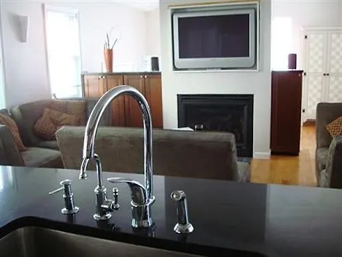 Whitman House - Bed And Breakfast