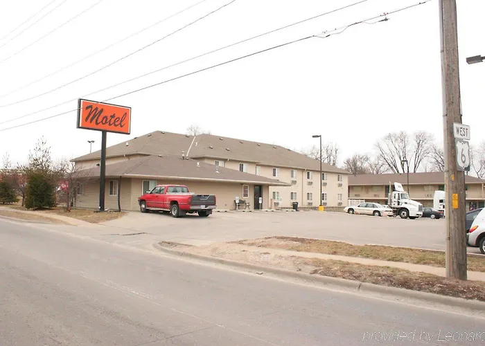 Village Inn Motel