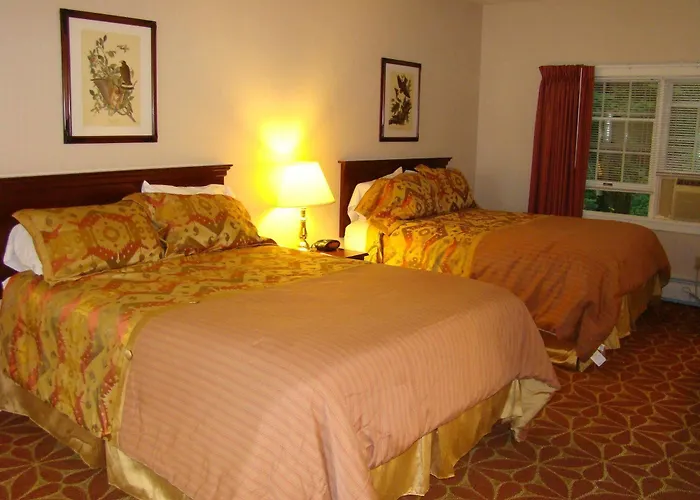 Ludlow Colonial Motel