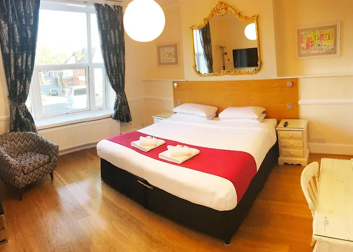 Romford Cheap Hotels