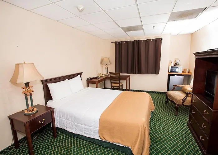 Village Inn & Suites Marysville