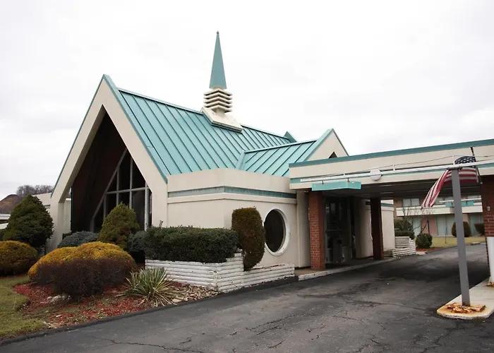 New Stanton Garden Inn