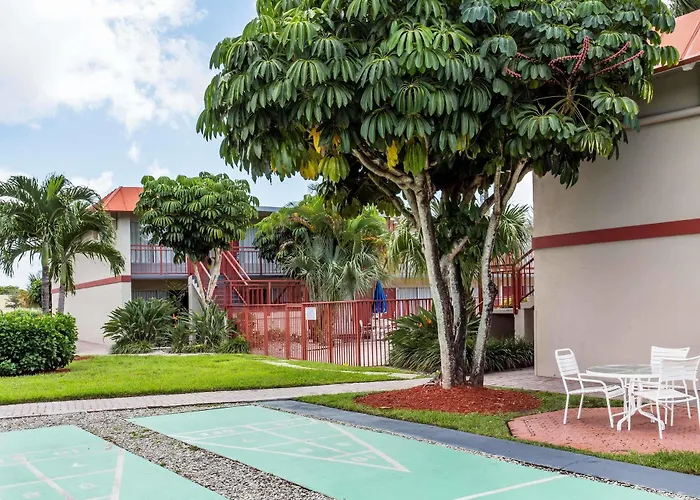 Days Inn By Wyndham West Palm Beach