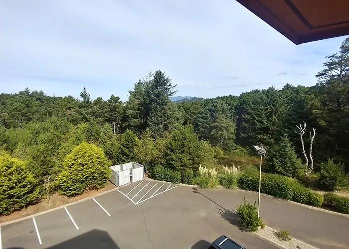 Palace Inn & Suites