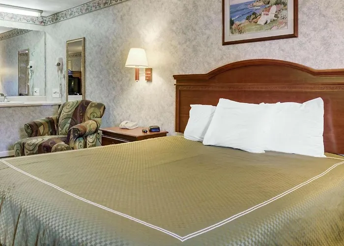 Rodeway Inn & Suites Williamsburg