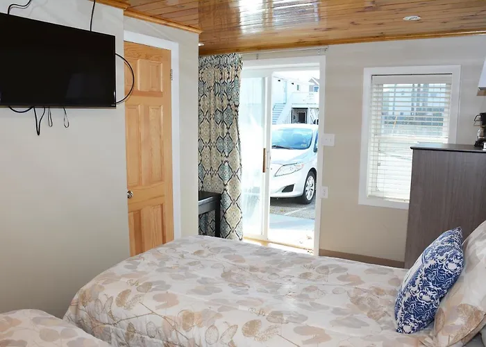 Alouette Beach Resort Economy Rooms