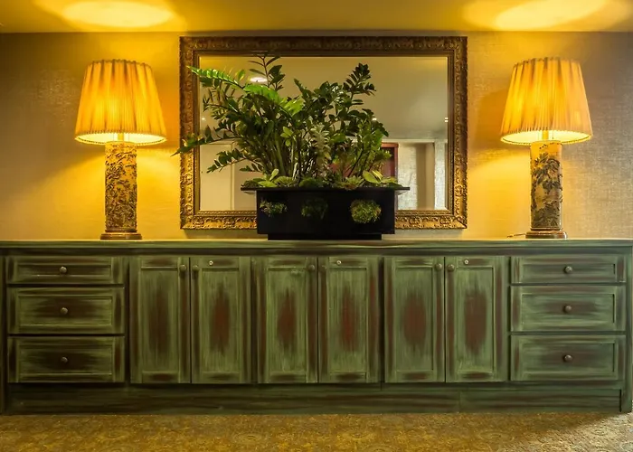 Olyver Hotel