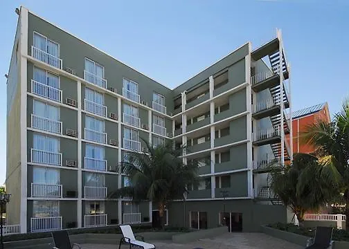 Holiday Inn Express & Suites Nassau