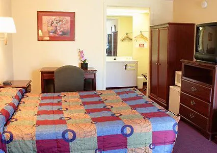 Econo Lodge Terre Haute