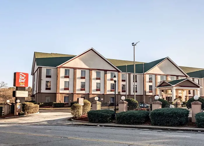 Red Roof Plus+ & Suites College Park - Atl Airport