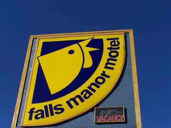 Falls Manor Resort