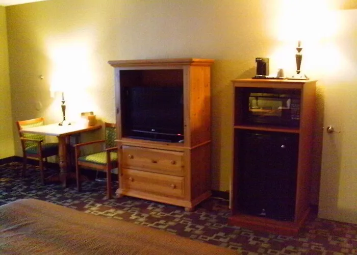 Boarders Inn & Suites - Kearney