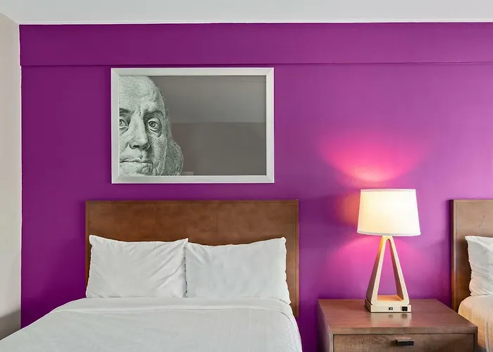 Americana Hotel