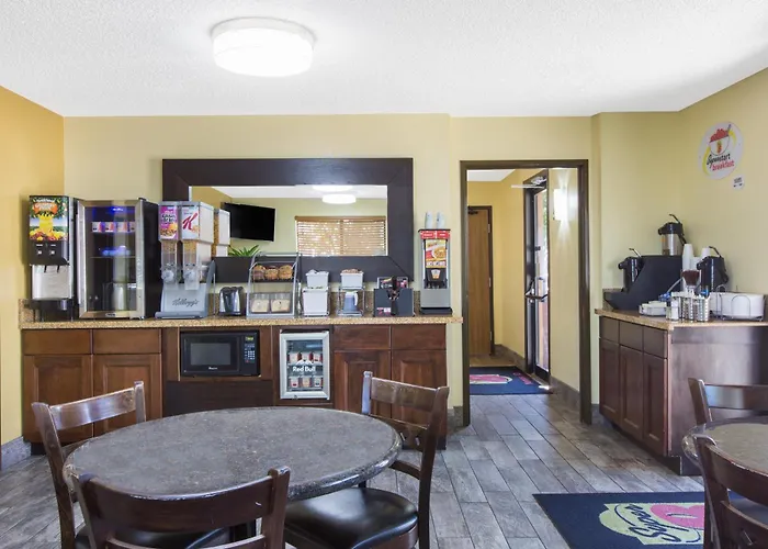 Super 8 By Wyndham Nampa