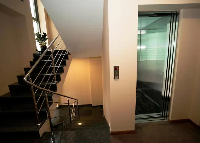Hotel Royal Gold City - Hotel Ruza