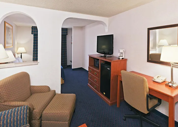 Ramada By Wyndham Santa Fe