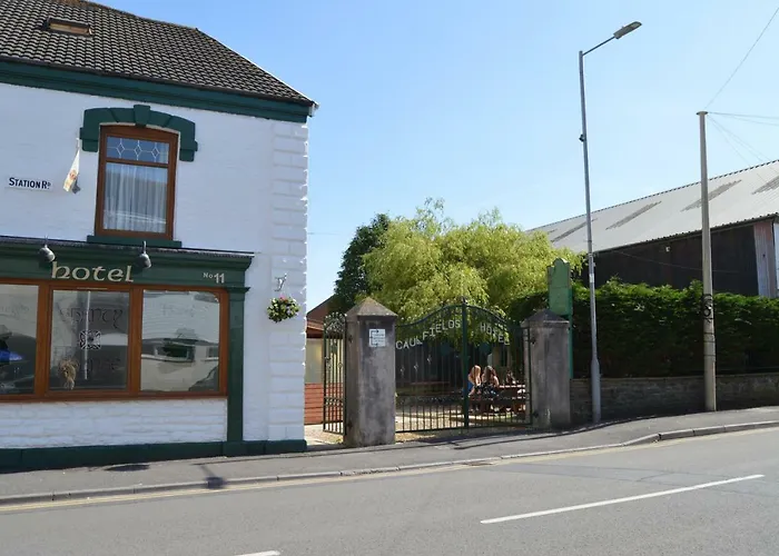 Caulfields Hotel