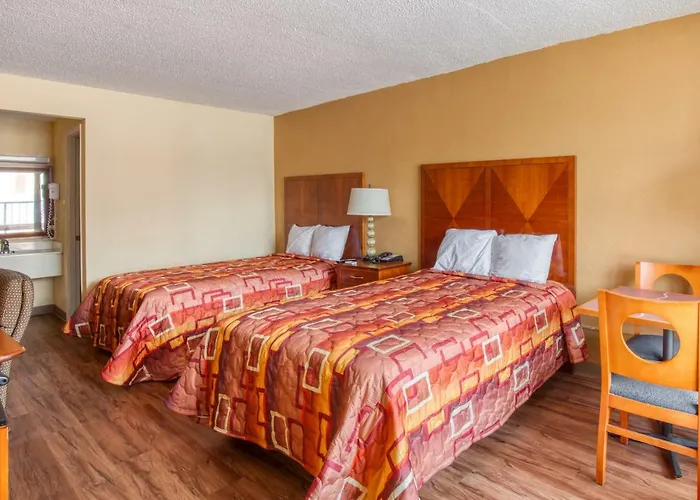 Budgetel Inn & Suites