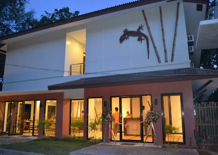 Coron Ecolodge
