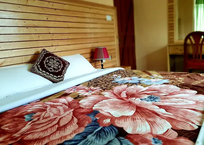Hotel Diplomat