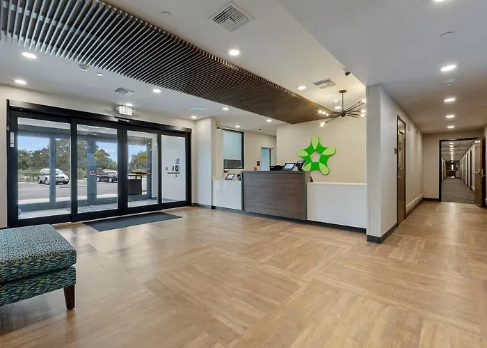 Colonial Heights Cheap Hotels